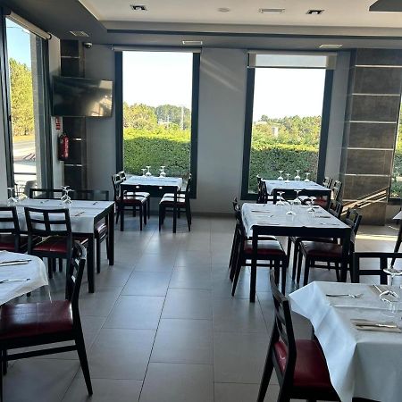 אורנסה Hostal Restaurante Aqua מראה חיצוני תמונה