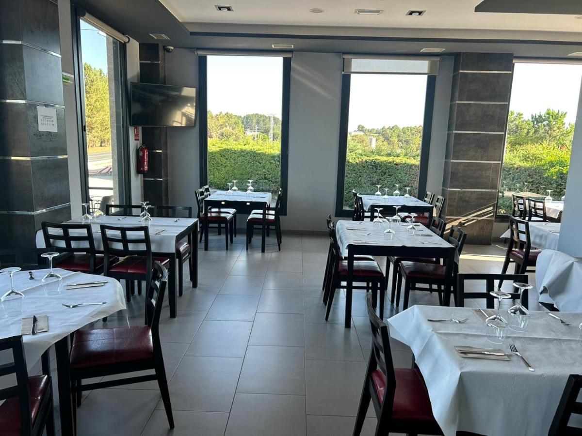 אורנסה Hostal Restaurante Aqua מראה חיצוני תמונה