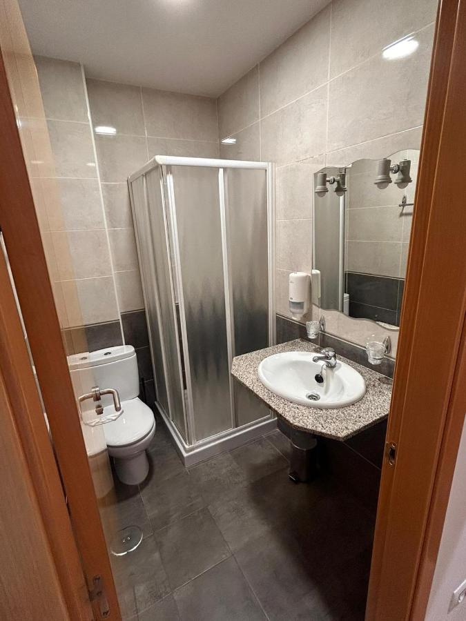 אורנסה Hostal Restaurante Aqua מראה חיצוני תמונה
